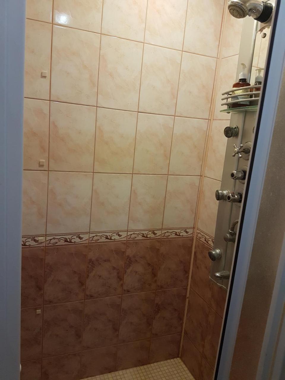 House Hotel Apartments 3 Rivne Bagian luar foto