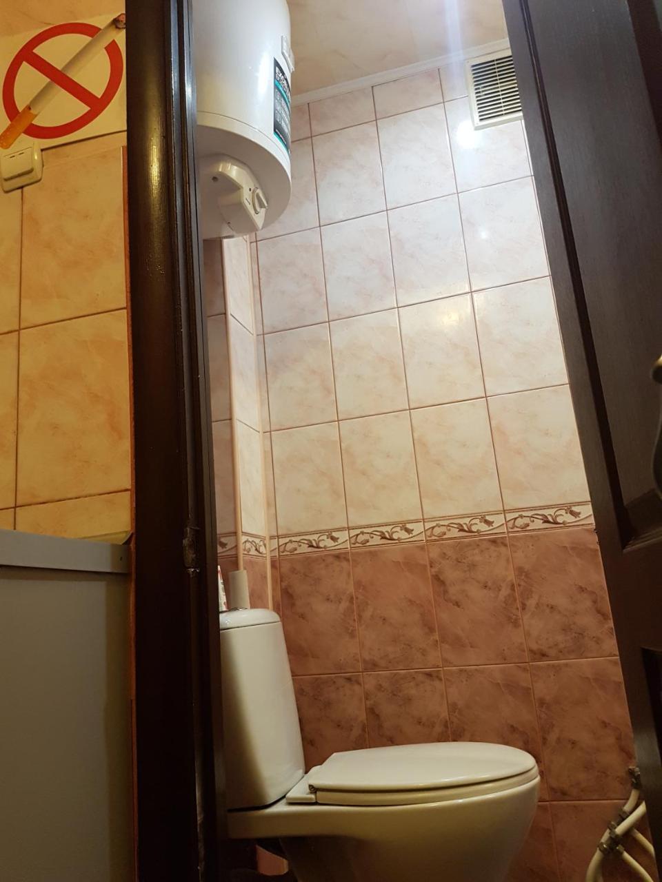 House Hotel Apartments 3 Rivne Bagian luar foto